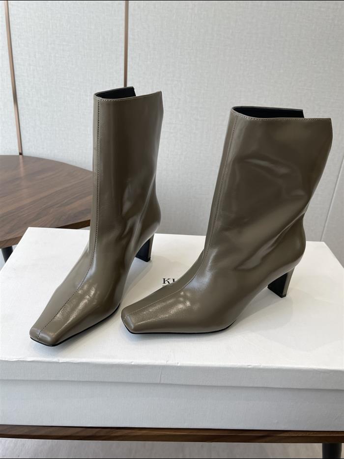 2025112817448554 390